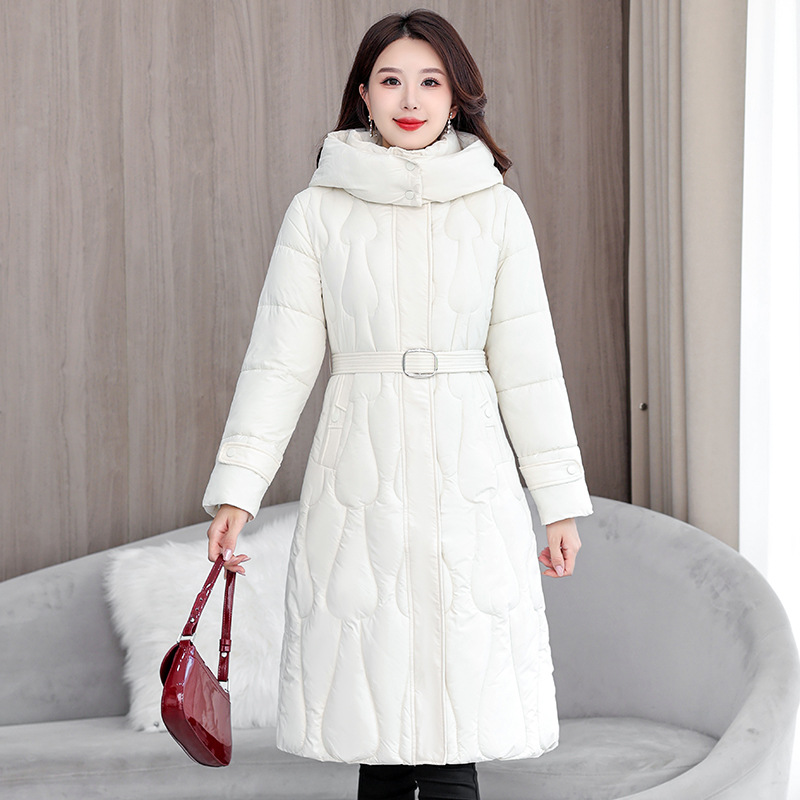 Madre de mediana edad invierno nuevo delgado sobre la rodilla de algodón mediano largo 2024 abrigo de algodón de pluma de aire extranjero