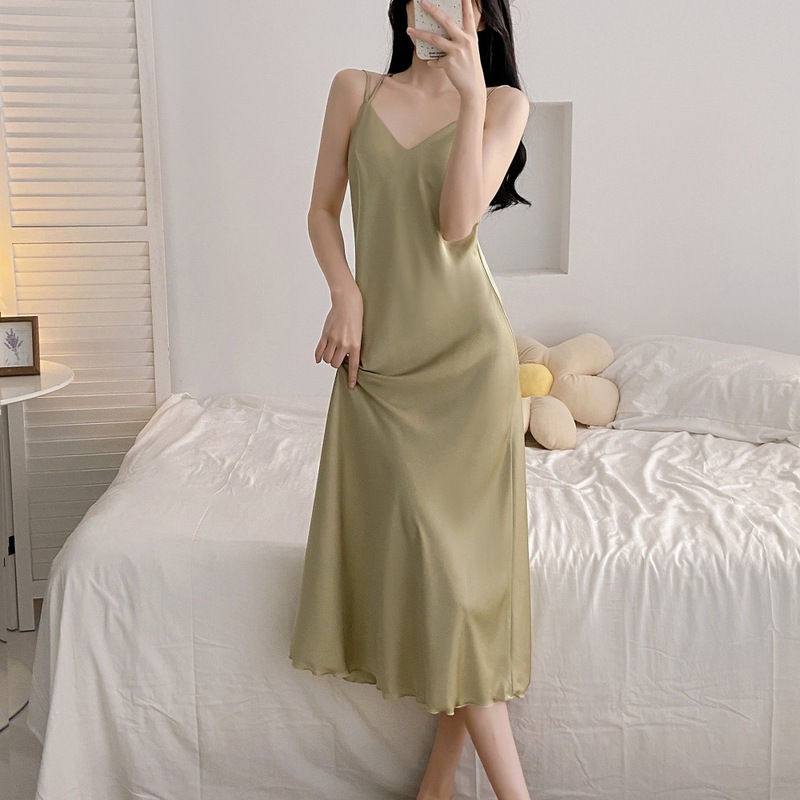 秋冬新款优雅女性迷人显瘦美背丝绸吊带睡裙胸垫超长款睡衣家居服|undefined