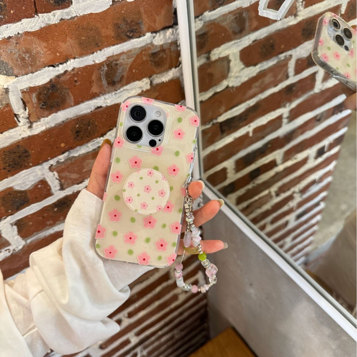 Gentle Girl Heart Pink Flower Adecuado para Apple 15/16 Funda para teléfono móvil Soporte 16PM 14Pro nicho 15/16P