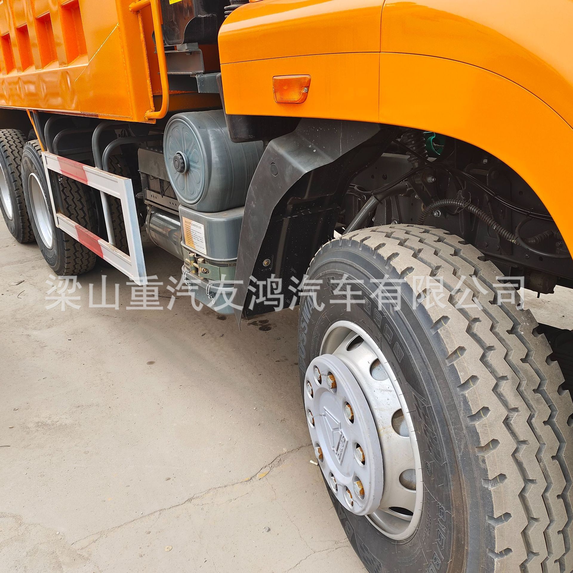 Delong Howo 8m Truck Rear Eight-Wheel Dump Truck Howo 371-375 Horsepower Exported to Africa and Southeast Asia