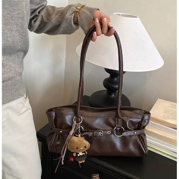 2026 Vintage Textured Oil Wax Leather Solid Color Women's New Spring Fashion Large Capacity Belt Baguette Shoulder Underarm Bag