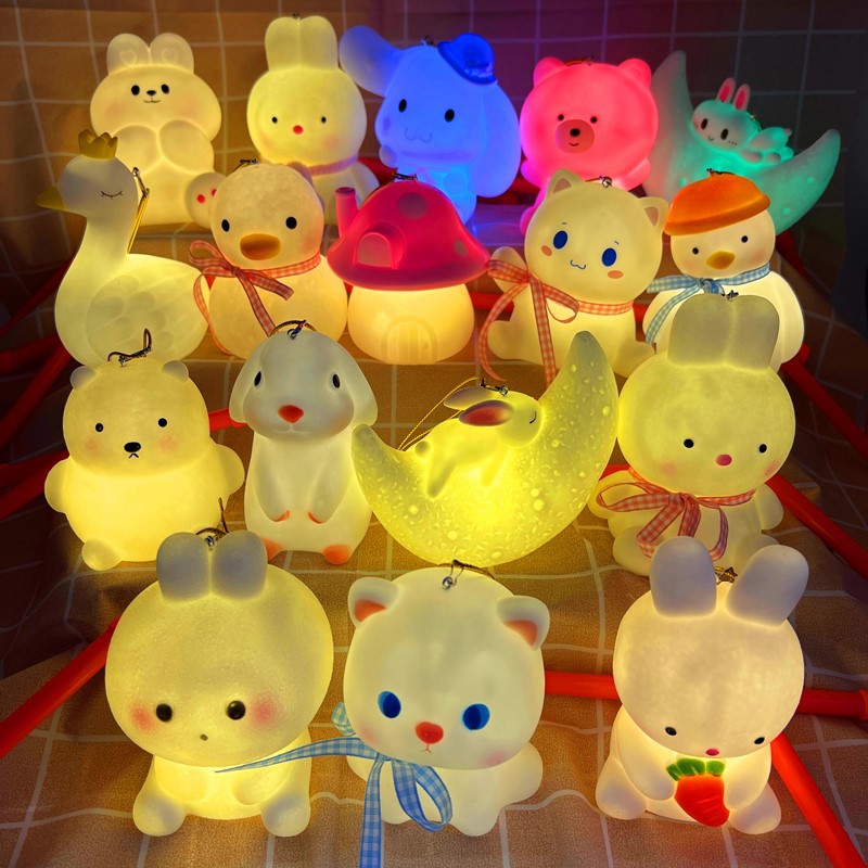 圣诞节手提狗狗猫咪可爱鸭月亮卡通熊白兔天鹅蘑菇小夜灯发光灯笼