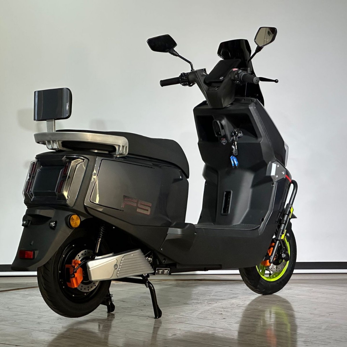 New Electric Motorcycle Battery Car Export Vehicle