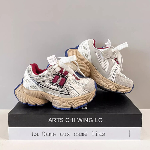 Beige demi-season sneakers