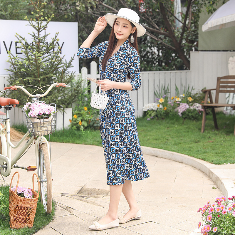 Autumn New Blue Spiral Pattern Wrap Dress Simple and Generous Polo Collar Seven-point Sleeve Lace-up dress