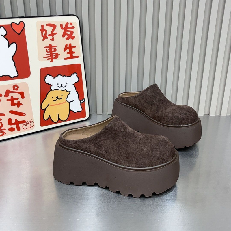 가을 2025 새로운 패션 빵 슬리퍼 캐주얼 바오터우 슬리퍼 소프트 가죽 두꺼운 단독 높이 증가 여성 신발 유행 싱글 릿 코튼