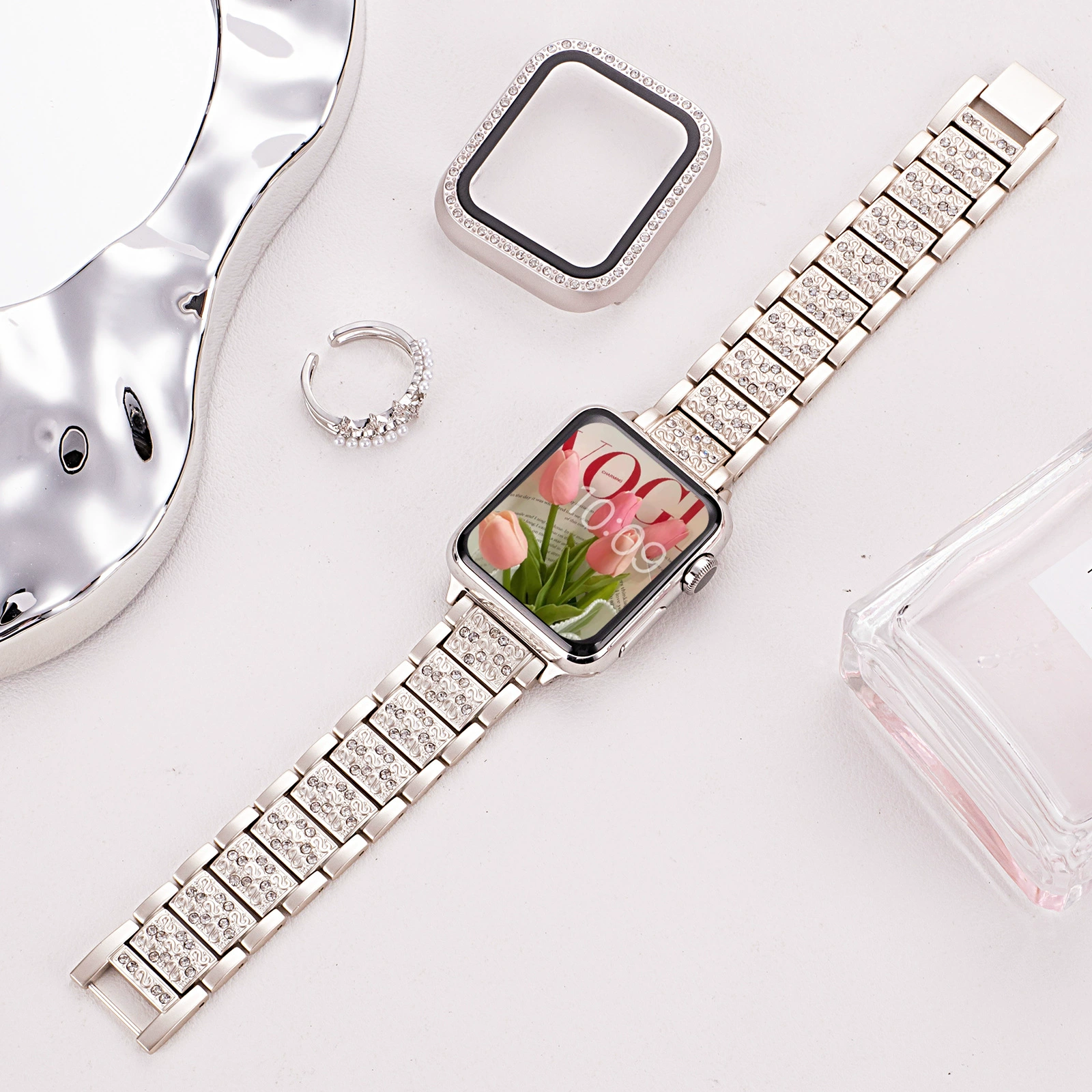 Металлический ремешок для Apple Watch, украшен стразами