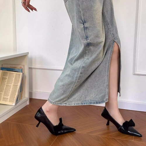 Black Small Leather Shoes New French Evening Wind Belt Buckle Bowknot Pointed Toe Thin Heel Elegant Women's Shoes
