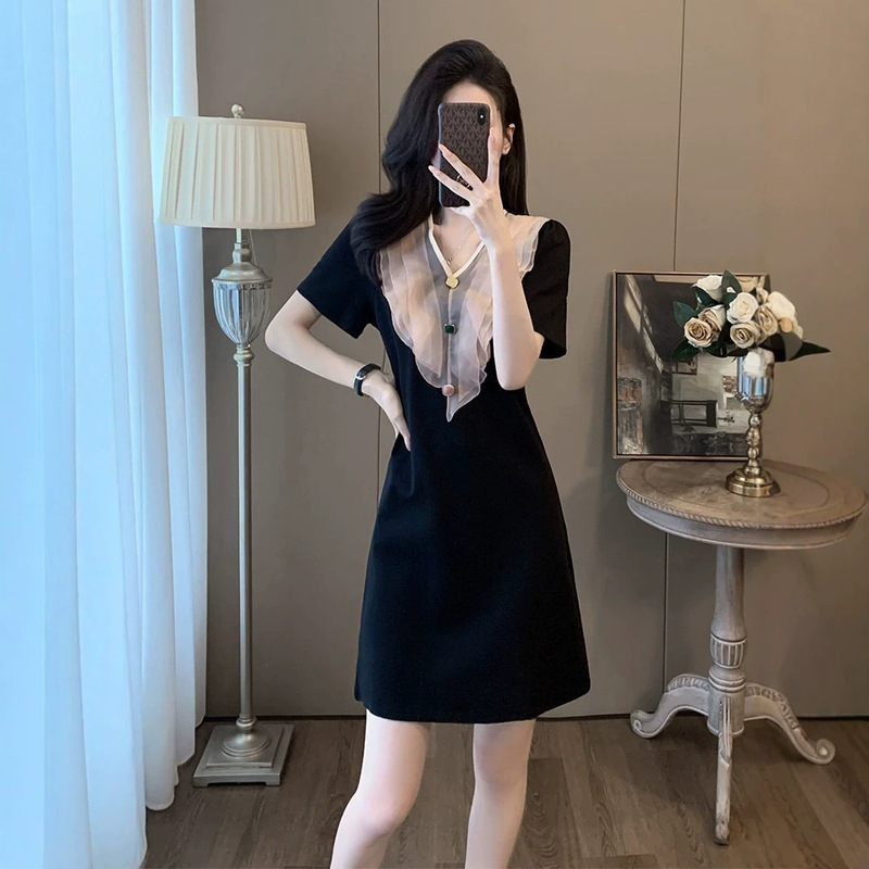 French-Style High-End Dress for Women, Summer Waist-Cinching Slimming Design, Unique Niche Mesh V-Neck Little Black Dress with Elegance French-Style High-End Dress for Women, Summer Waist-Cinching Slimming Design, Unique Niche Mesh V-Neck Little Black Dress with Elegance
