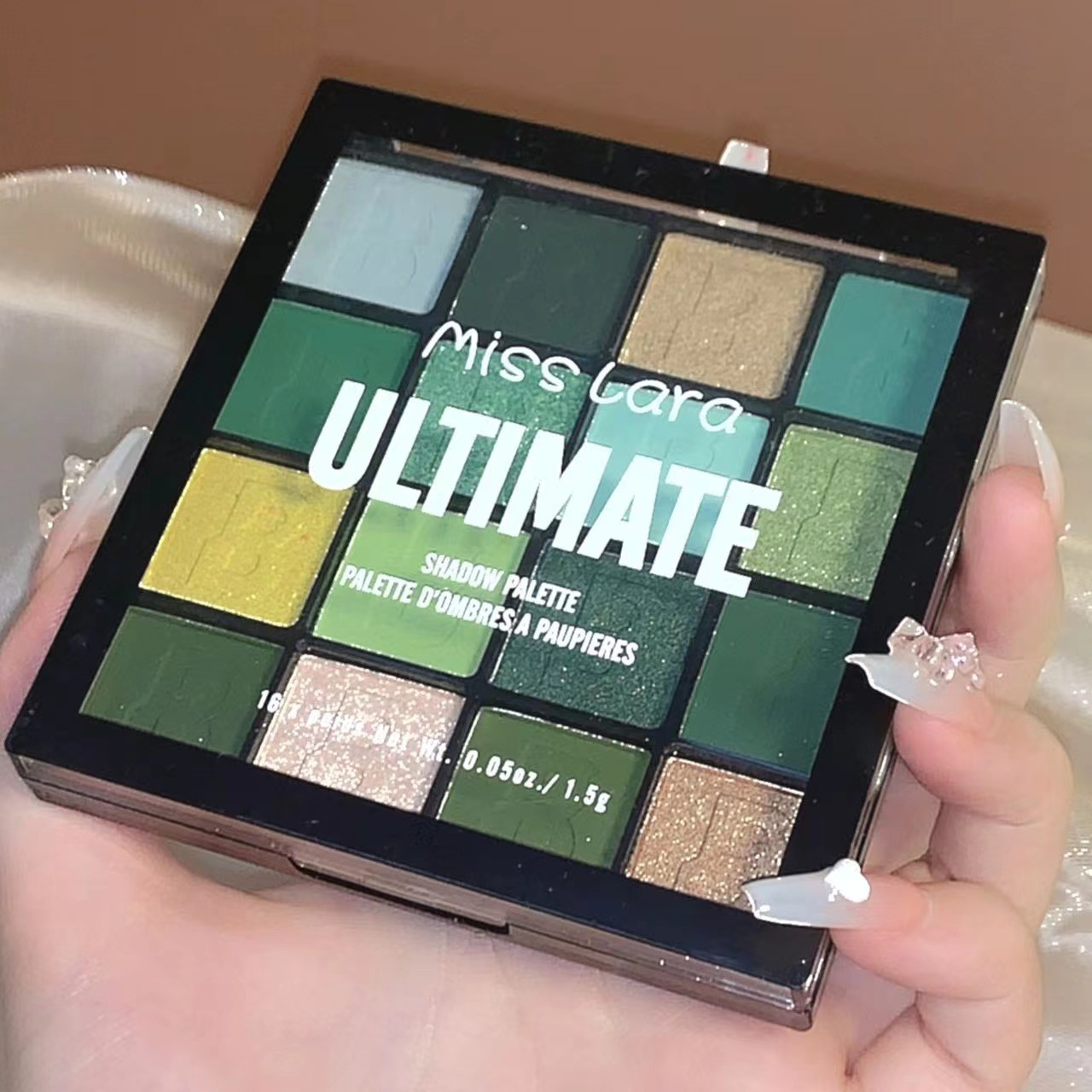 Misslara's 16-color, matte and pearlescent eyeshadow palette, candy-colored Tiktok cross-border makeup undefined