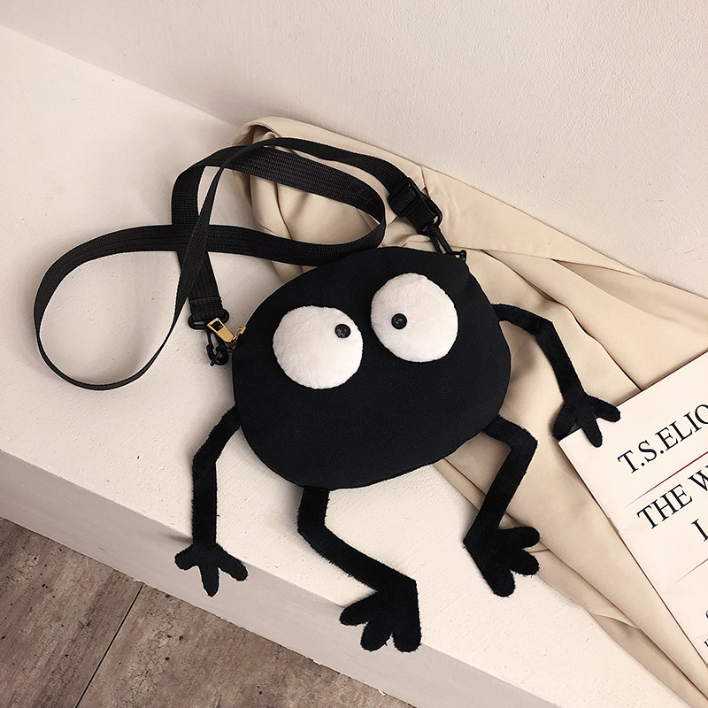 Creative all-match shoulder bag online celebrity ins small black fur bristle canvas messenger bag female funny cute ugly cute small bag Creative all-match shoulder bag online celebrity ins small black fur bristle canvas messenger bag female funny cute ugly cute small bag