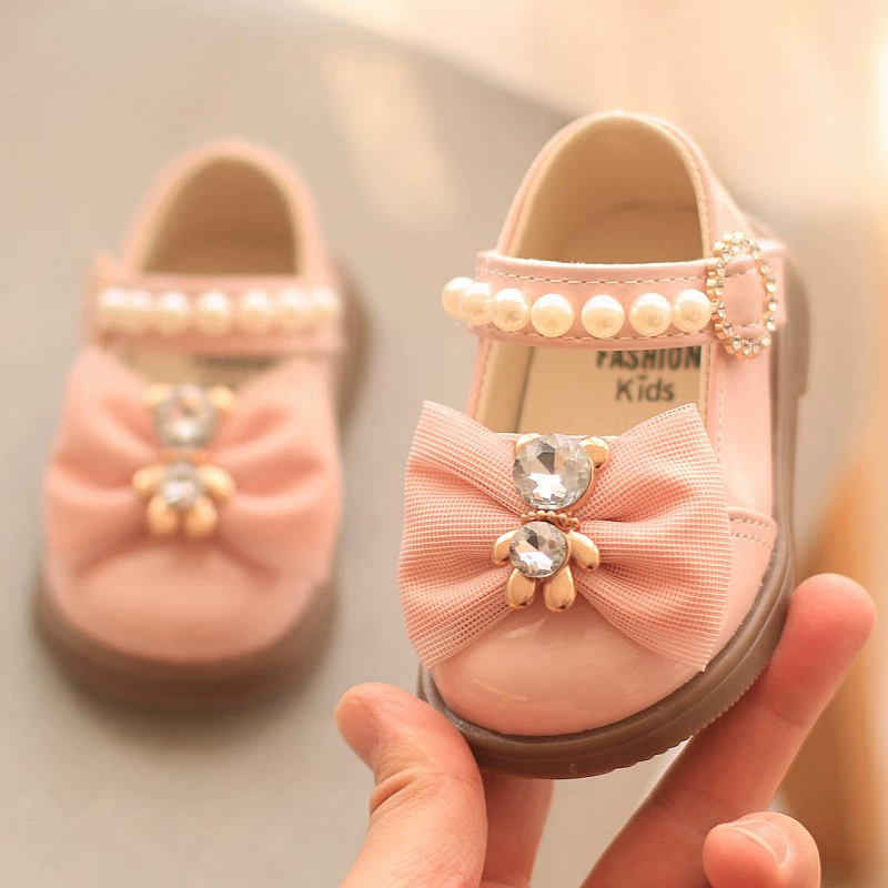 Обувь для маленьких девочек, детская весенне-Осенняя обувь для малышей с мягкой подошвой, одиночная обувь принцессы, Маленькая кожаная обувь для девочек, лето