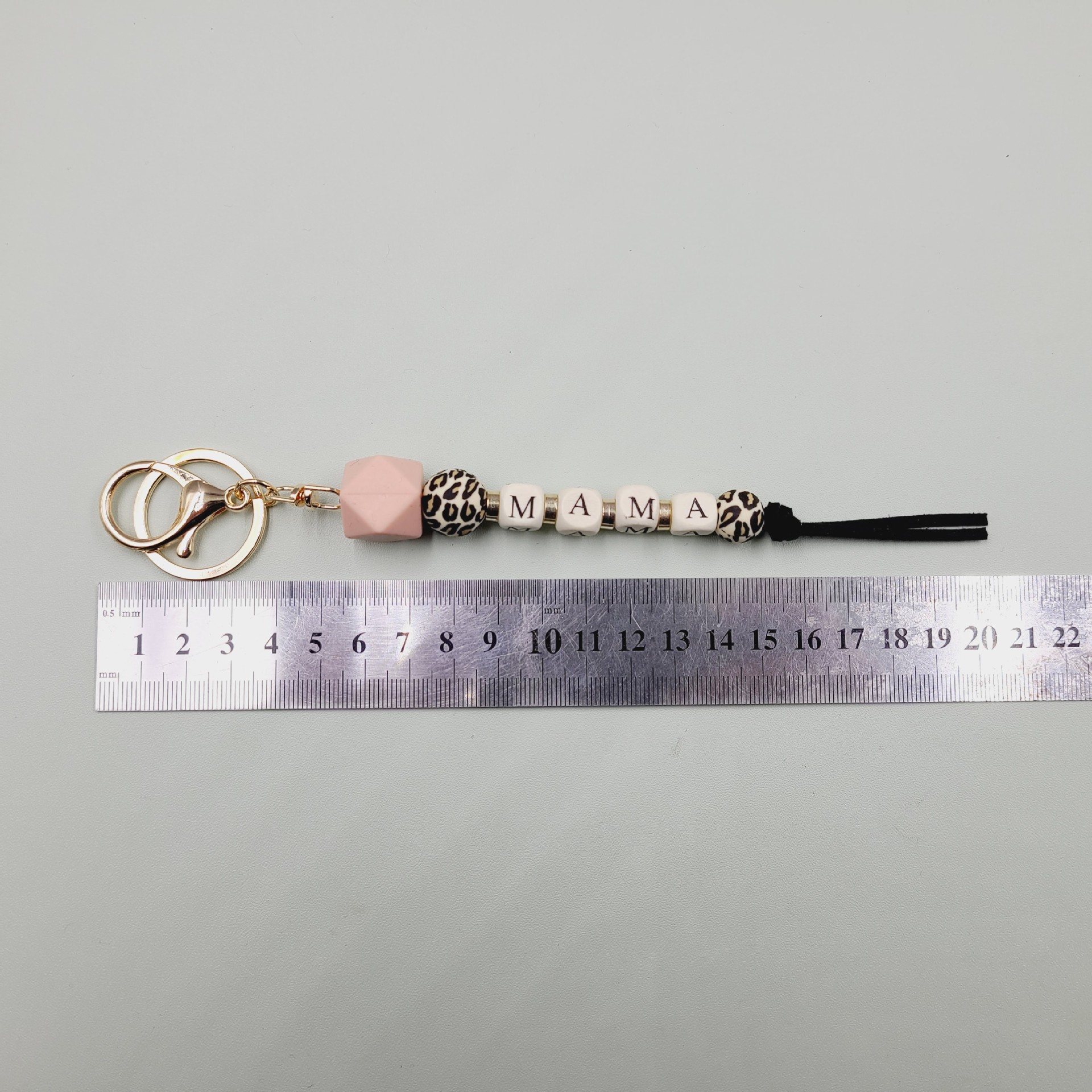 Retro Geometrisch Brief Kieselgel Perlen Taschenanhänger Schlüsselbund display picture 1
