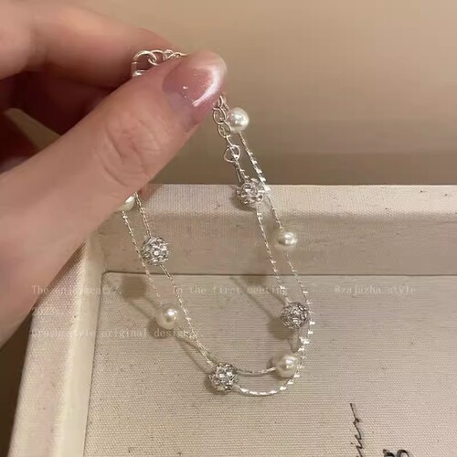 Gypsophila double-layered pearl bracelet for girls, light luxury niche design, high-end bracelet, exquisite stacked hand jewelry