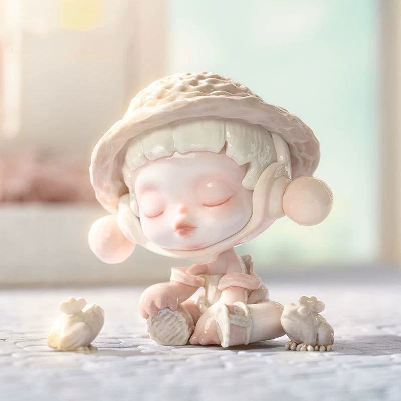 Фигурка в слепой коробке (Bubble Mart) SKULLPANDA temperature series, коллекционная мини-фигура, несколько вариантов