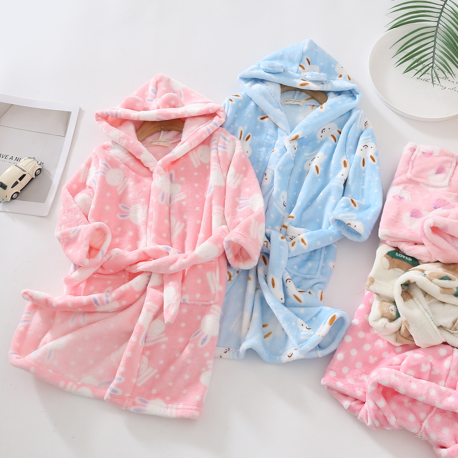Flannel girls' printed pajamas home clothes children's double-sided fleece hooded bathrobe spring boys' sleeping with pockets