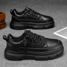 男鞋秋季新款男士运动休闲板鞋百搭防水防滑黑色皮鞋皮面上班潮鞋