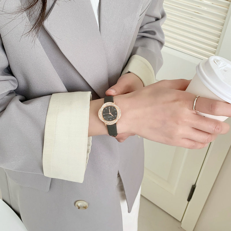 High-value Fashion Camellia Diamond Light Luxury Temperament Small Fragrance Style Watch Girls Ins Simple Niche High-end Sense
