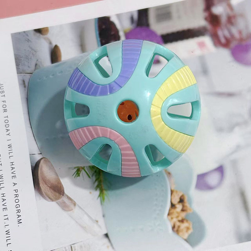 Nueva bola de juguete para gatos 8cm colorida bola de campana de plástico bola de juguete para gatos bola interactiva auto-comportante bola de juguete para mascotas