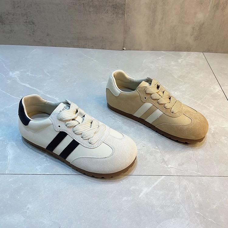 Forrest Gump Damen 2024 Frühjahr Neue auffällige Füße Kleine flache Unterseite Casual Sports Board Vielseitiges deutsches Training Little_voghion.com