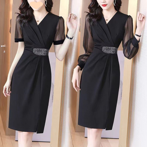 Hollywood-style French-style A-line dress, body-hugging, new women's high-end temperament, stylish black dress for early autumn and late autumn.