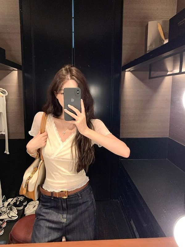 フレンチレースステッチVネック半袖Tシャツレディース夏純粋な欲望デザインスリムショートスタイル痩身ウエストトップ|undefined