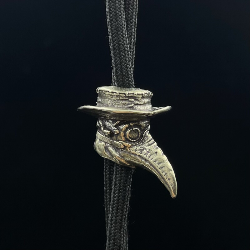 Brass Plague Doctor EDC Knife Pendant Personalized Keychain Pendant Punk Style European and American Fashion Pendant Cupronickel Accessories