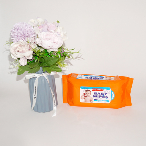 Foreign trade 80% moisture-absorbing wipes, large packs of wipes for the elderly and babies, wet wipes for infants, cleaning wipes