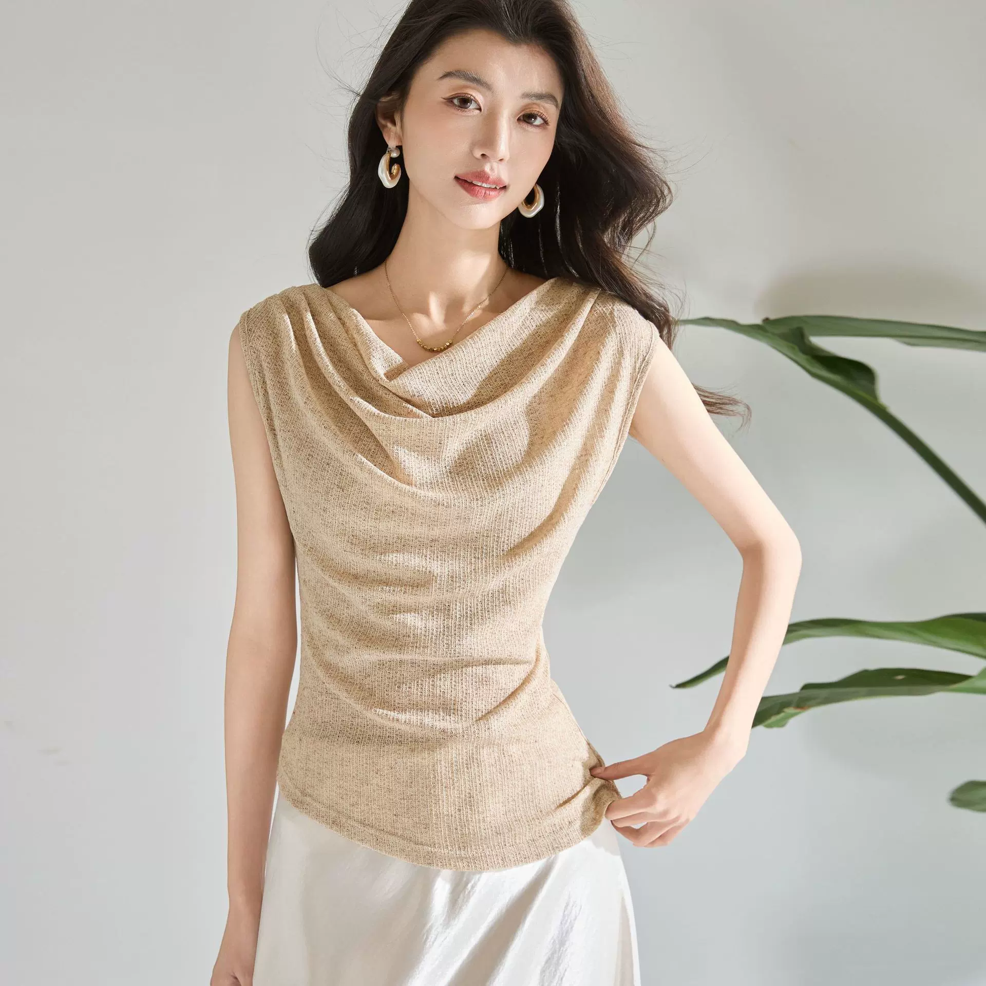 26春夏新款浅卡其色亚麻飞袖坎肩背心上衣堆堆领设计感T恤女22771