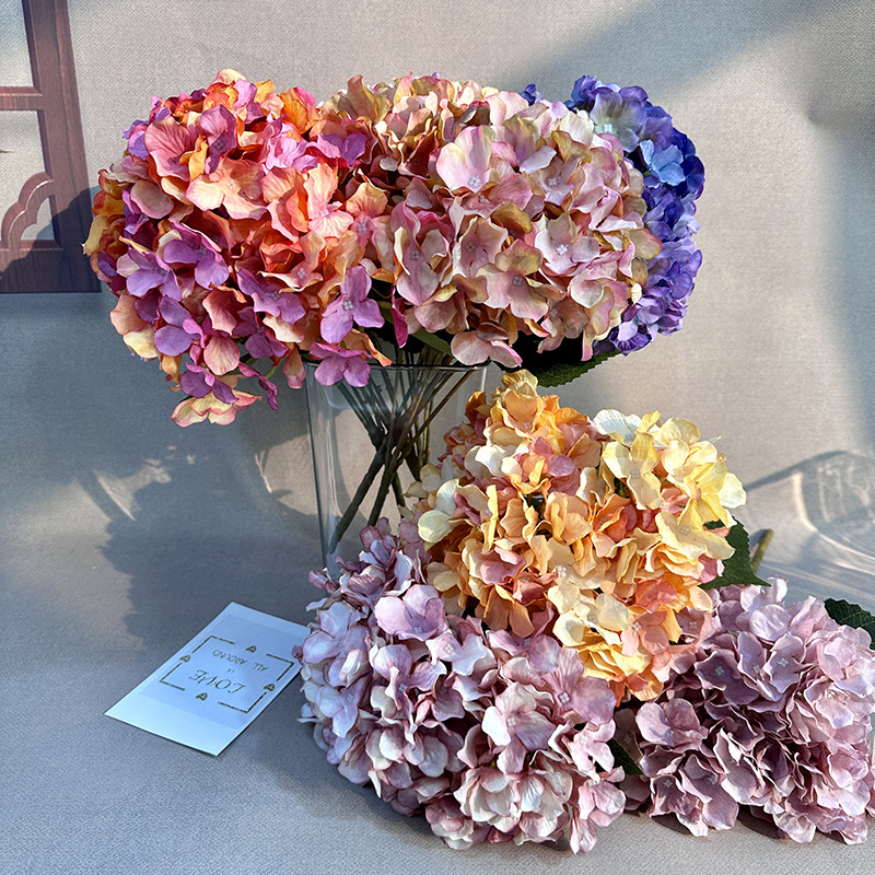 Novo produto transfronteiriço flor artificial 5 cabeças cor de outono hortênsia britânica revestida de tecido material de flor adereços de casamento fabricante de flores artificiais atacado