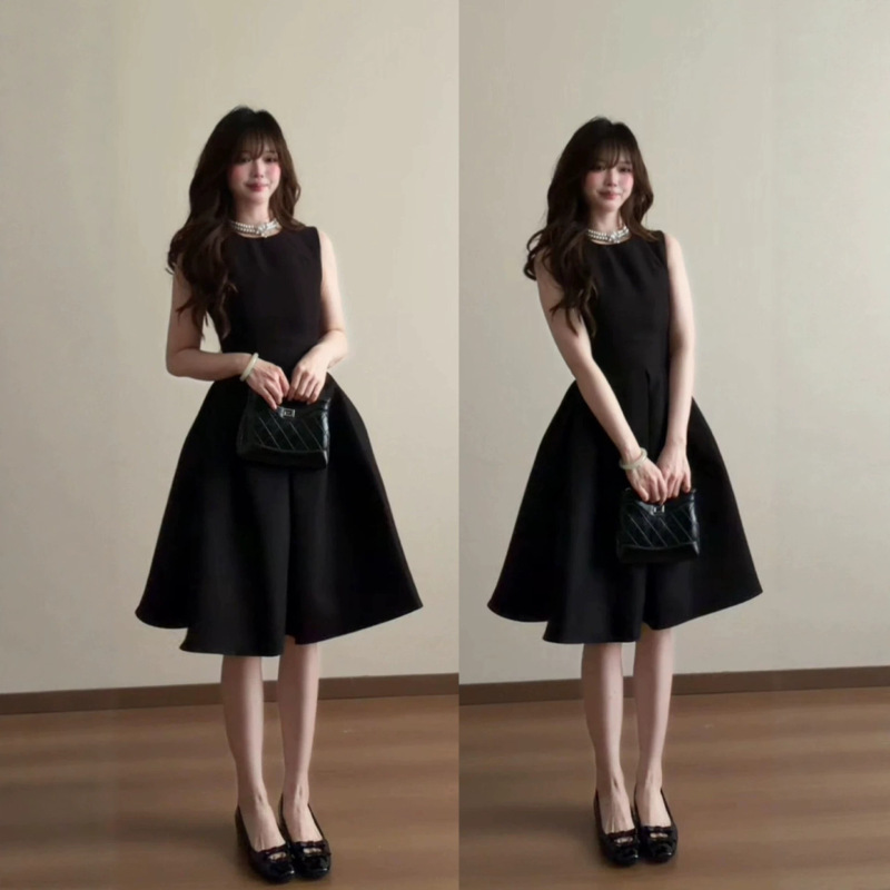 Black sleeveless dress for women, summer 2026 new model, A-line high-waisted elegant dress, waist-cinching, slimming and stylish