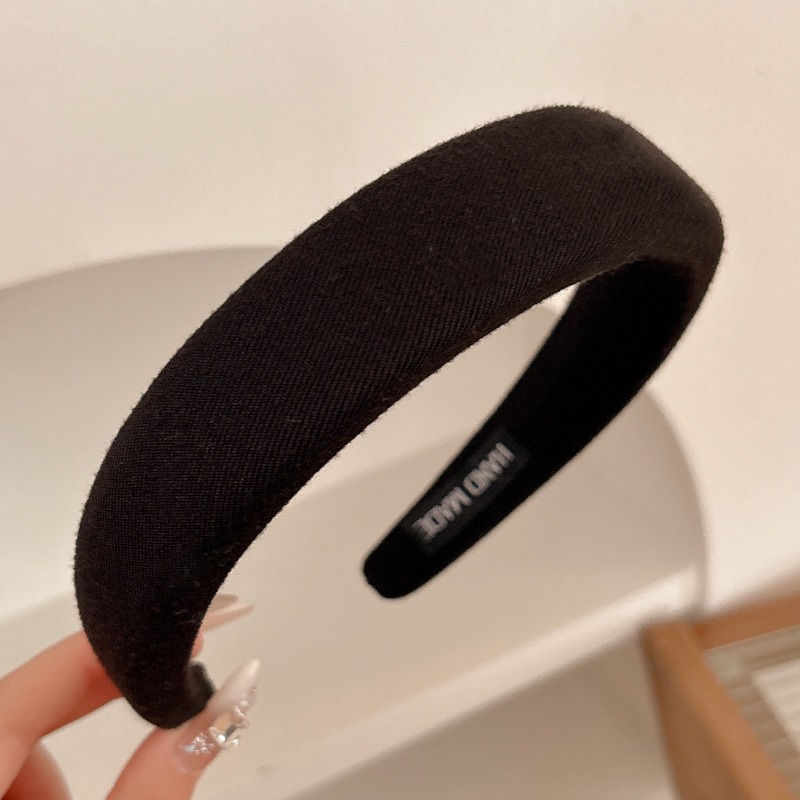 Diadema fina de color café de otoño e invierno para mujer 2025 nueva diadema de lavado de cara de cabello sensible a la presión de alta calidad, parte superior del cráneo alto, tocado de paquete de cabello antideslizante