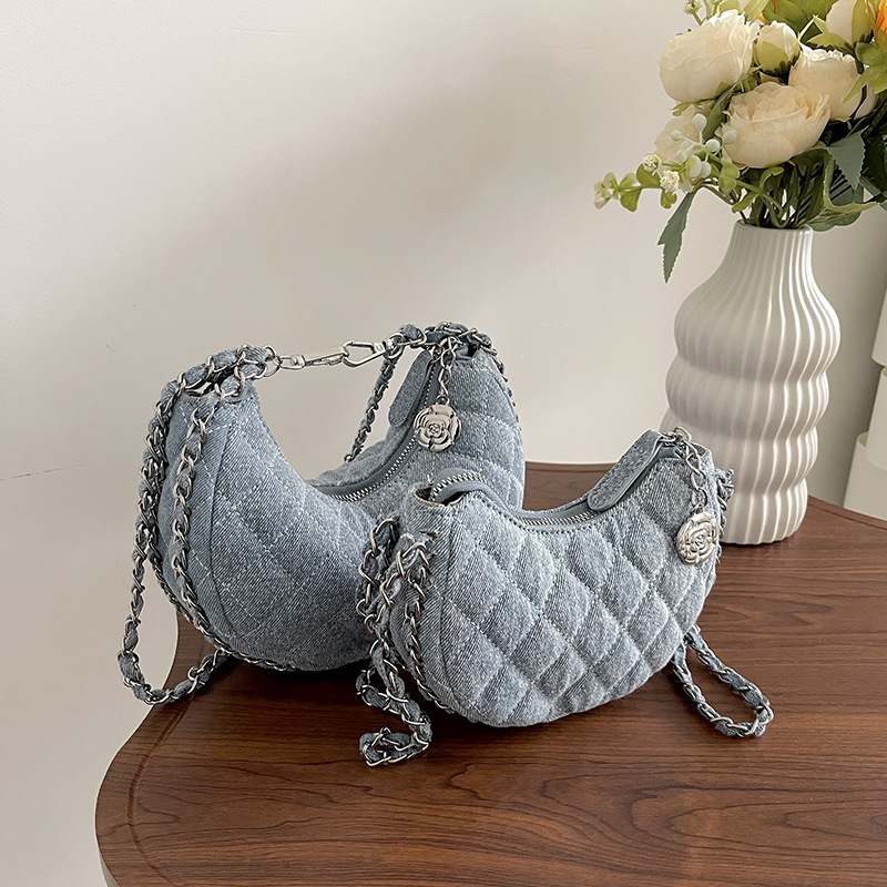 High-end denim diamond chain small bag 2023 new crescent bag niche dumpling bag single shoulder crossbody bag for women_voghion.com
