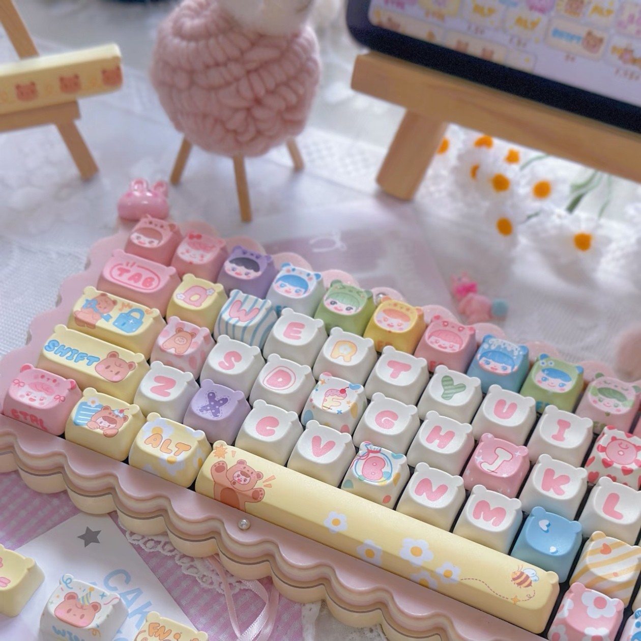 Designable bear head keycap eao height five-sided sublimation PBT material cute adaptable to mechanical keyboard