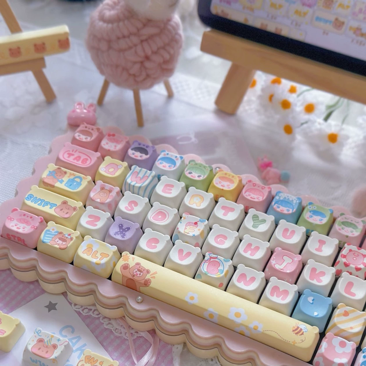 Designable bear head keycap eao height five-sided sublimation PBT material cute adaptable to mechanical keyboard