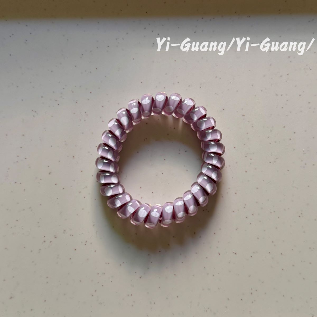 포도 보라색