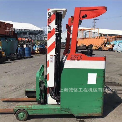 货架举高4米堆高电动叉车 丰田1.5吨二手叉车个人转让