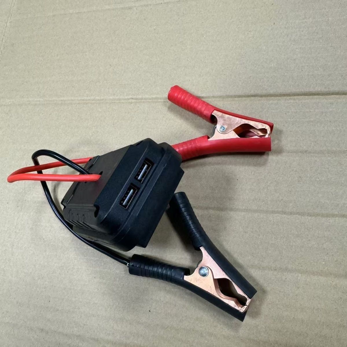 ] Lithium battery car emergency start power battery charging treasure large capacity anti-loss tram connection line motor line
