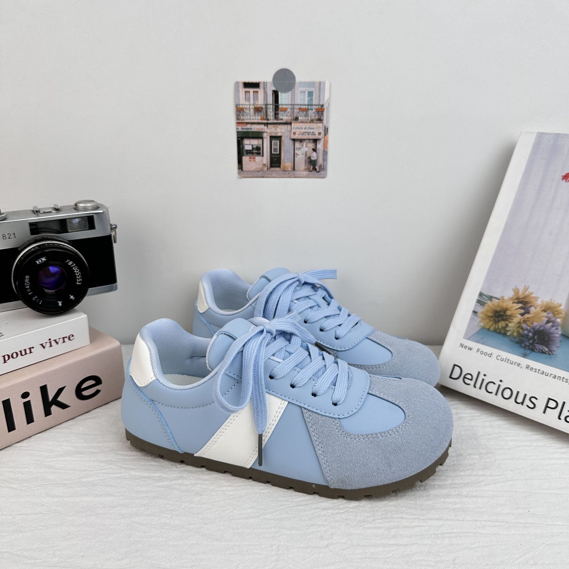 YUANBO explosión de zapatos de mujer de entrenamiento de verano 2025 nuevos zapatos casuales de nicho ligeros transpirables zapatos de moda pequeños zapatos blancos