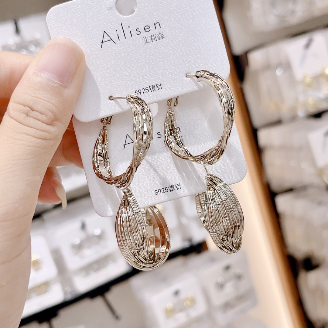 S925 Silver Needle Twisted Metal Hoop Earrings for Women, Vintage Textured Twisted Coffee Gold Earrings, Light Luxury and High-End Feel