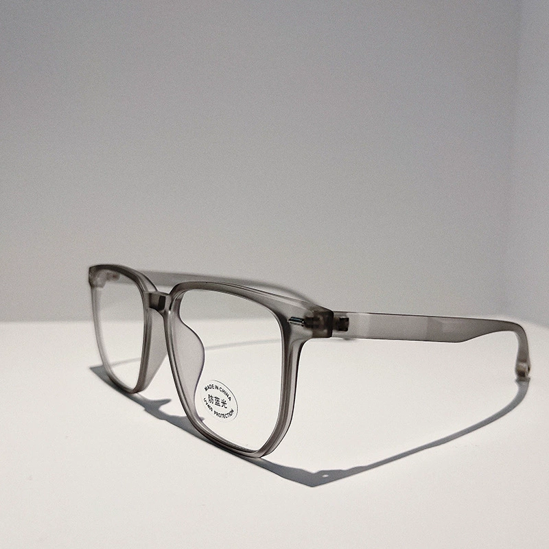 Новые очки Qian Ai TR box anti-blue light Personalized frame myopia eye rack INS rivetin Yanping mirror