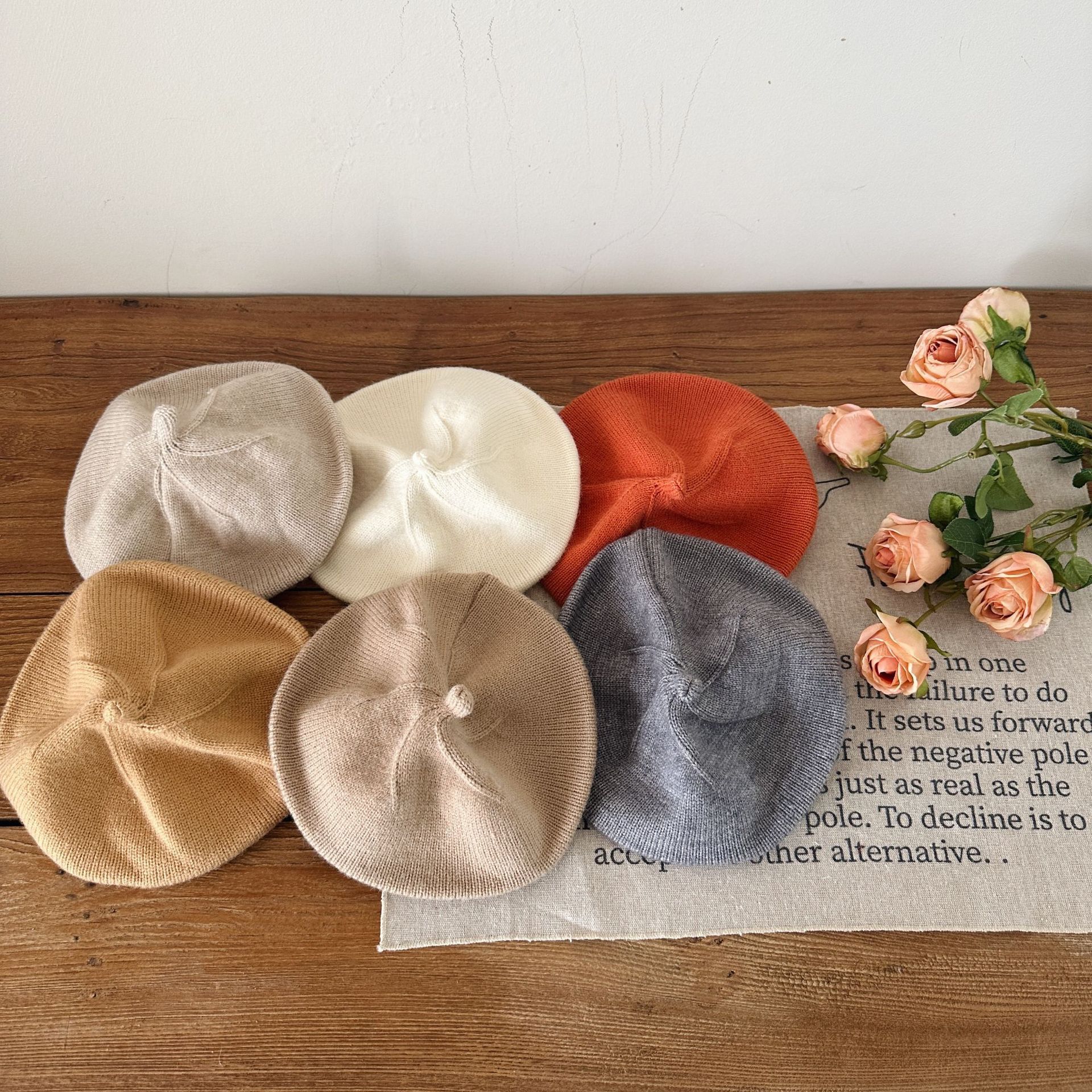 Boina de punto para niños otoño nuevos niños y niñas primavera y otoño sombrero de pintor bebé niña sombrero accesorios de ropa