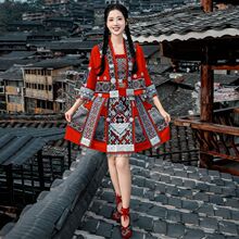 新款苗族服装女套装成人少数民族服饰云南千古苗寨旅拍舞蹈演出服