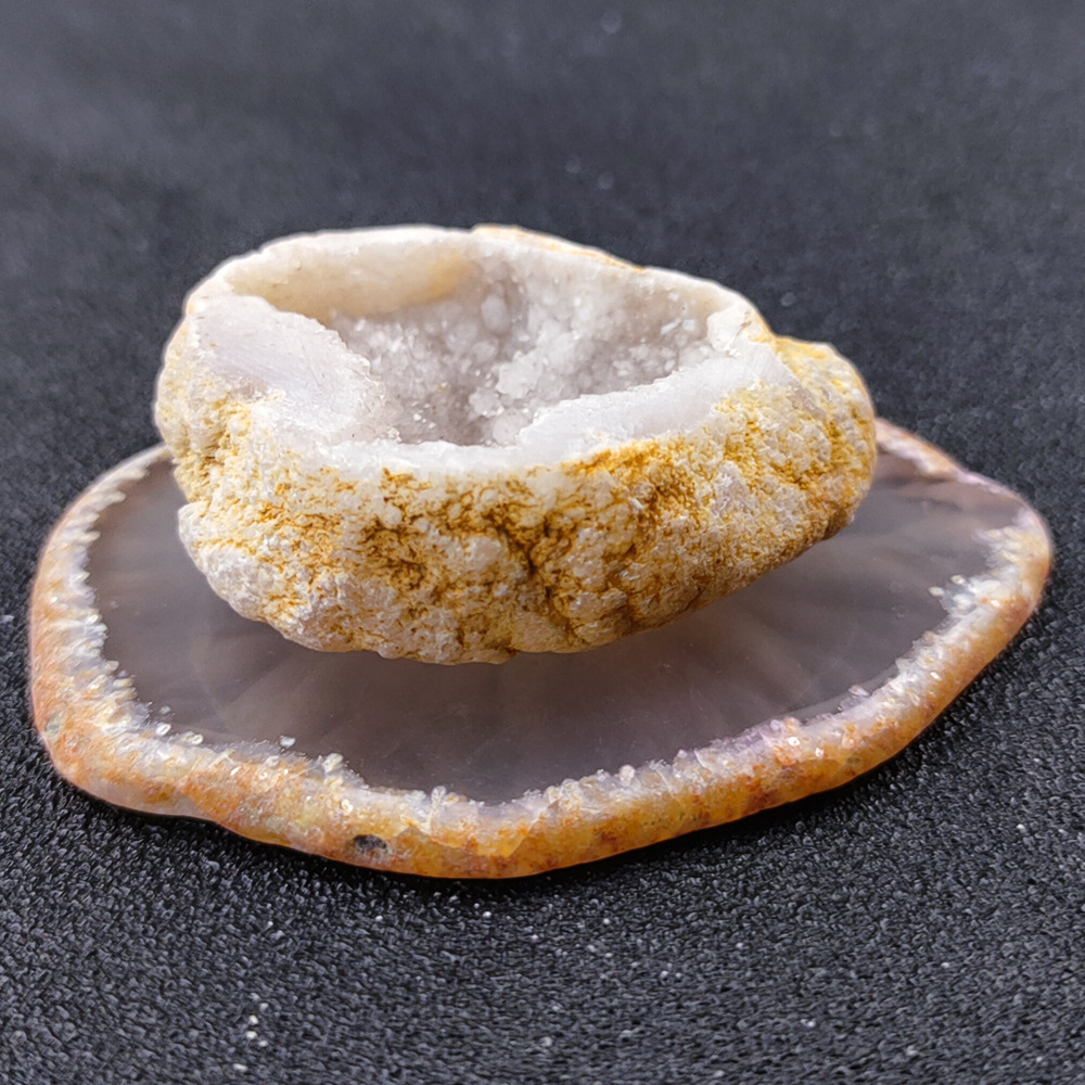 Cross-border foreign trade natural agate teacups and wine cups, host cups, irregular crystal raw stones, tea bowls, home crafts wholesale