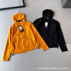 25S秋冬新款KLS女士户外冲锋衣夹克外套 凯乐太阳石连帽软壳上衣