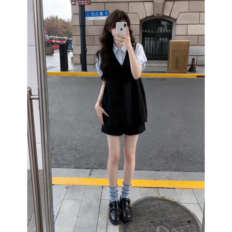 Beautiful Summer Outfit for Women, College-Style, Fresh and Stylish, Age-Reducing Short-Sleeved Shirt Paired with Vest and Shorts Three-Piece Set