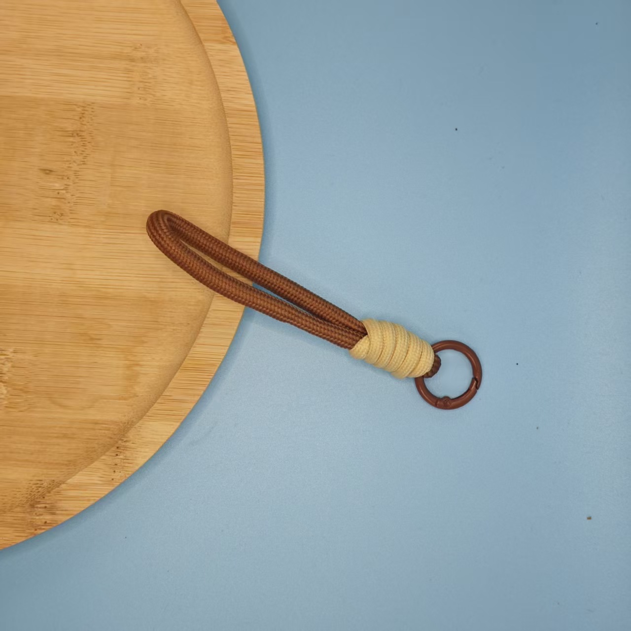 브라운 커피 매듭