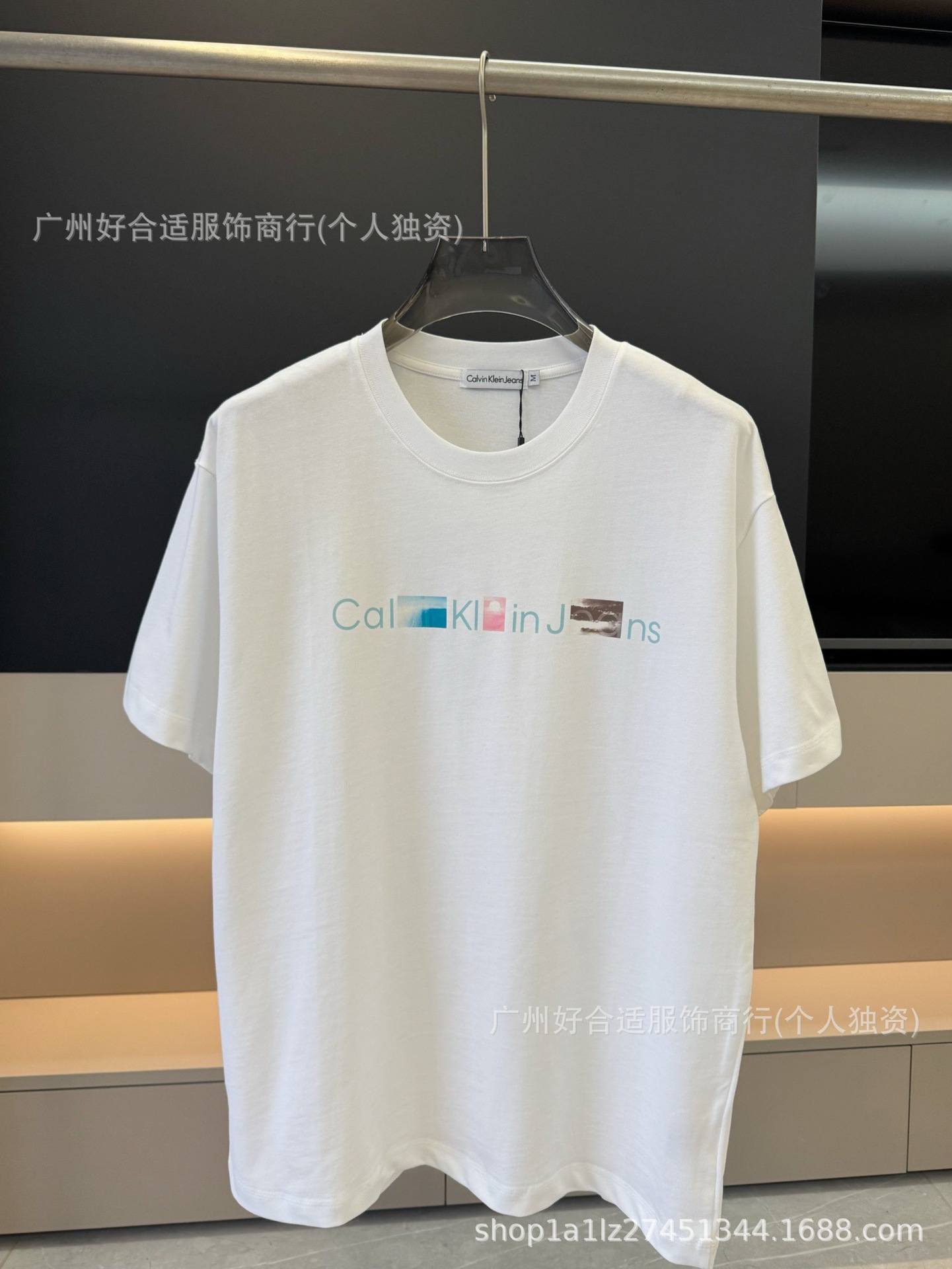 White short sleeves [color logo]