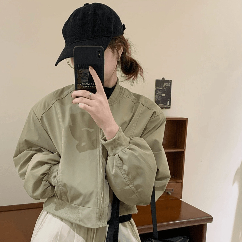 Autumn casual jacket for women, versatile, slimming, loose-fitting, short style, baseball jacket, simple and stylish Autumn casual jacket for women, versatile, slimming, loose-fitting, short style, baseball jacket, simple and stylish