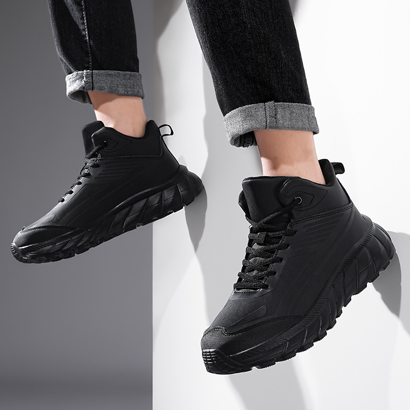 2024 otoño y invierno transfronterizos zapatos de algodón impermeable zapatos de nieve de hombre calentamiento a prueba de frío zapatos deportivos de altura en stock